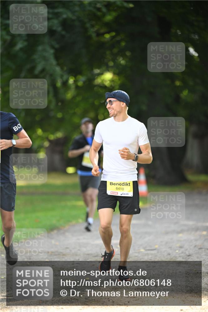 25.08.2024 - 20. Blankeneser Heldenlauf Dr. Thomas Lammeyer http://msf.ph/oto/6806148 25.08.2024 10:10:48 Laufen 6410 meine-sportfotos.de