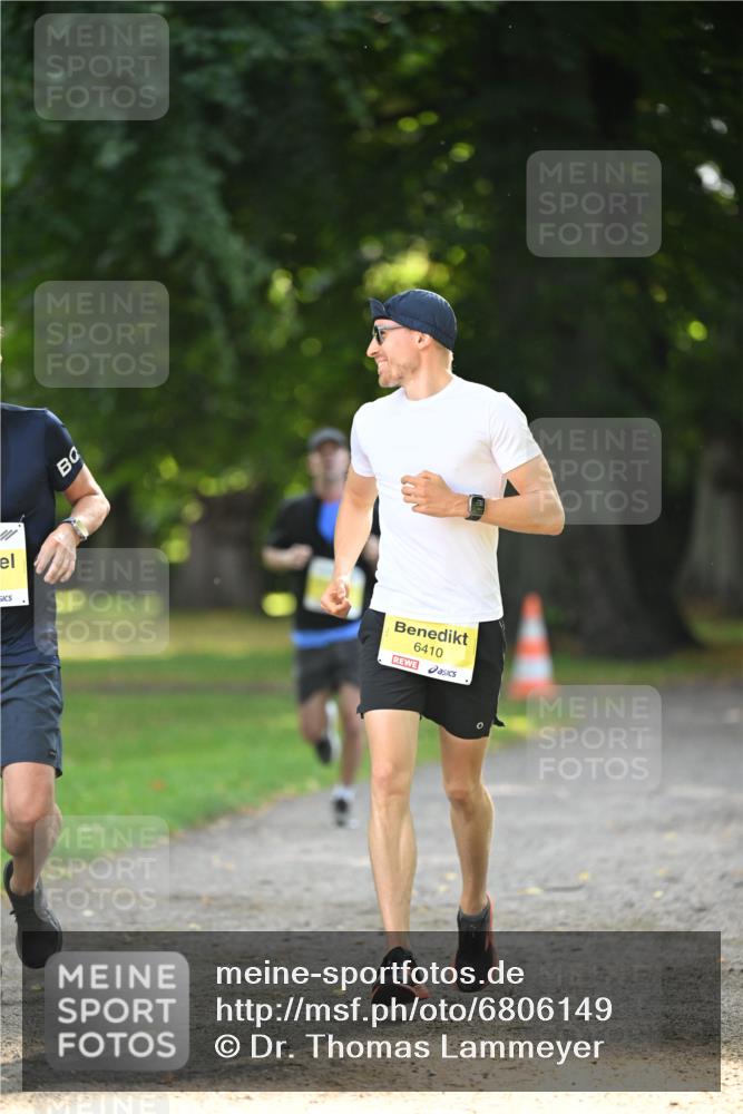 25.08.2024 - 20. Blankeneser Heldenlauf Dr. Thomas Lammeyer http://msf.ph/oto/6806149 25.08.2024 10:10:48 Laufen 6410 meine-sportfotos.de