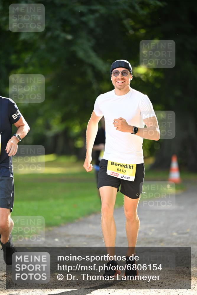 25.08.2024 - 20. Blankeneser Heldenlauf Dr. Thomas Lammeyer http://msf.ph/oto/6806154 25.08.2024 10:10:49 Laufen 6410 meine-sportfotos.de