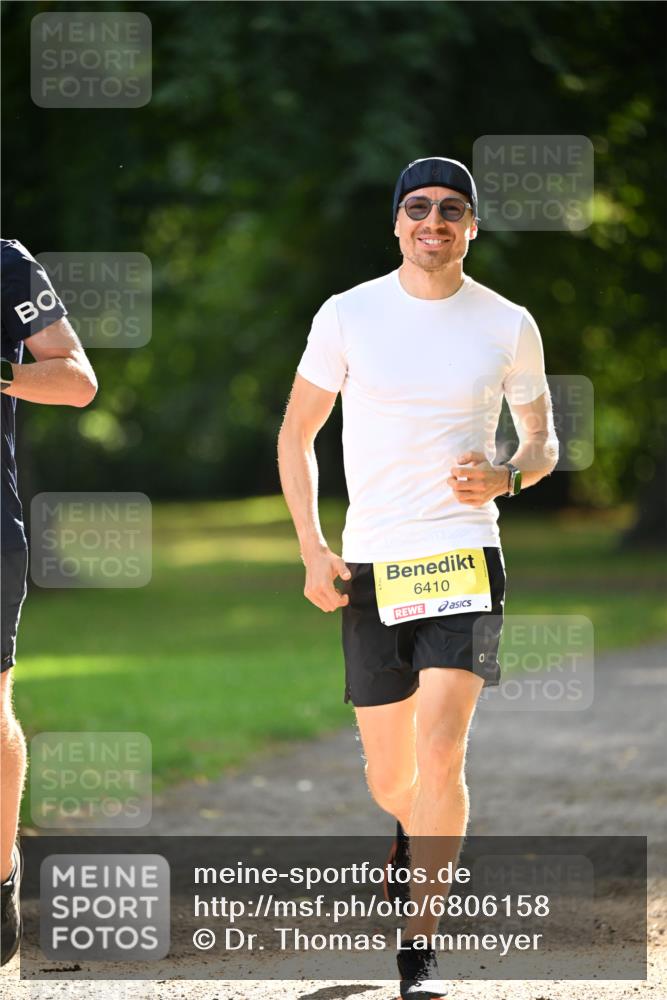 25.08.2024 - 20. Blankeneser Heldenlauf Dr. Thomas Lammeyer http://msf.ph/oto/6806158 25.08.2024 10:10:49 Laufen 6410, 0 meine-sportfotos.de