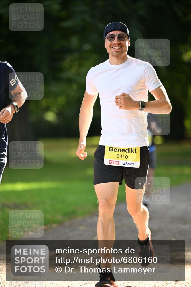 25.08.2024 - 20. Blankeneser Heldenlauf Dr. Thomas Lammeyer http://msf.ph/oto/6806160 25.08.2024 10:10:50 Laufen 6410 meine-sportfotos.de