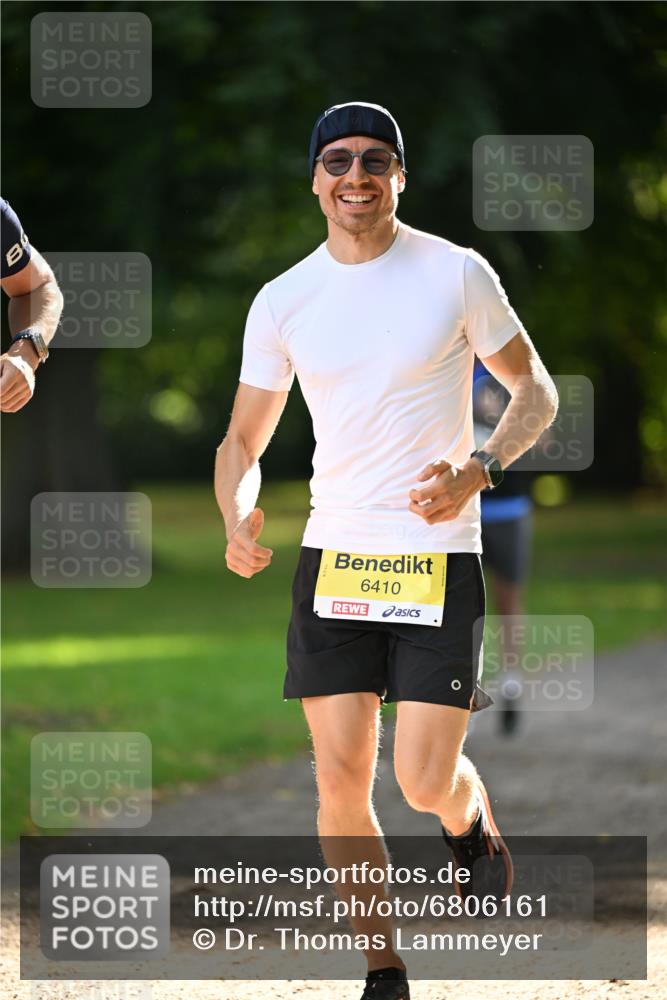 25.08.2024 - 20. Blankeneser Heldenlauf Dr. Thomas Lammeyer http://msf.ph/oto/6806161 25.08.2024 10:10:50 Laufen 68, 6410 meine-sportfotos.de