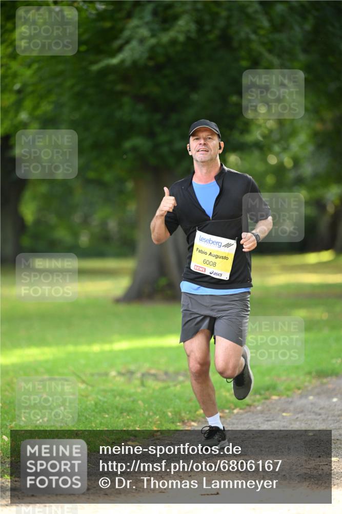 25.08.2024 - 20. Blankeneser Heldenlauf Dr. Thomas Lammeyer http://msf.ph/oto/6806167 25.08.2024 10:10:52 Laufen 6008 meine-sportfotos.de