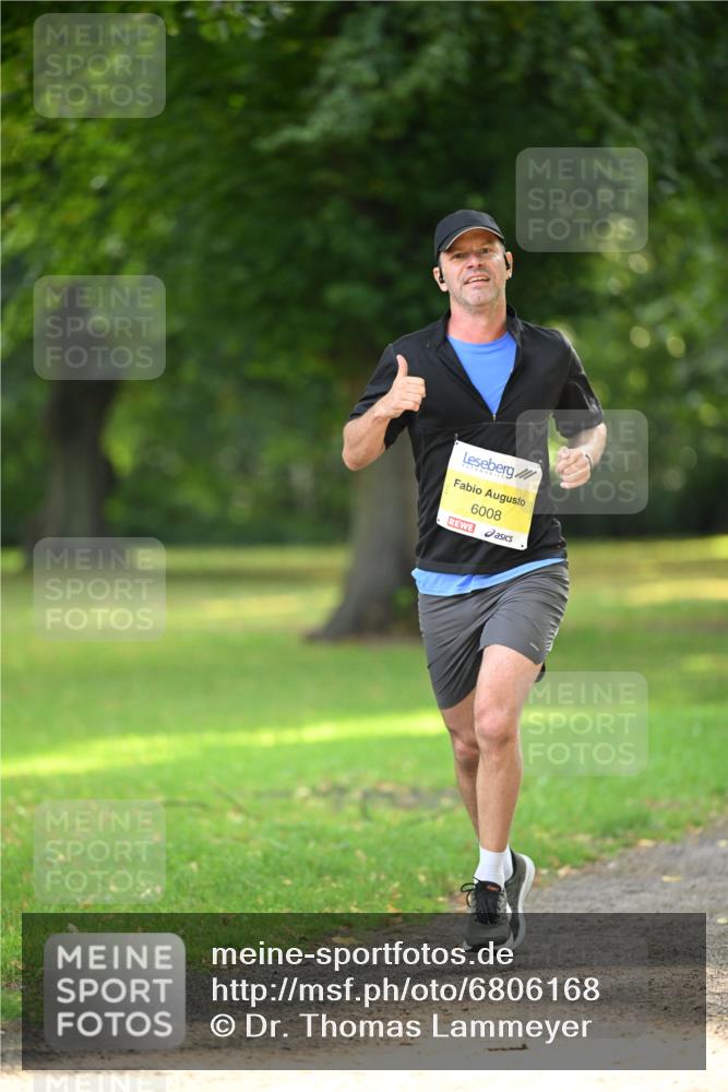 25.08.2024 - 20. Blankeneser Heldenlauf Dr. Thomas Lammeyer http://msf.ph/oto/6806168 25.08.2024 10:10:52 Laufen 6008 meine-sportfotos.de