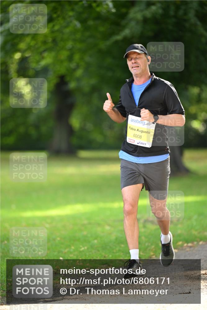 25.08.2024 - 20. Blankeneser Heldenlauf Dr. Thomas Lammeyer http://msf.ph/oto/6806171 25.08.2024 10:10:53 Laufen 6008 meine-sportfotos.de