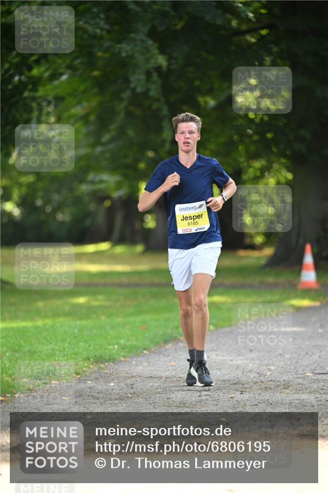 25.08.2024 - 20. Blankeneser Heldenlauf Dr. Thomas Lammeyer http://msf.ph/oto/6806195 25.08.2024 10:11:09 Laufen 6185 meine-sportfotos.de