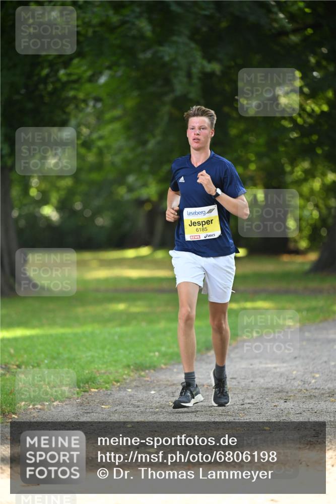 25.08.2024 - 20. Blankeneser Heldenlauf Dr. Thomas Lammeyer http://msf.ph/oto/6806198 25.08.2024 10:11:09 Laufen 6185 meine-sportfotos.de