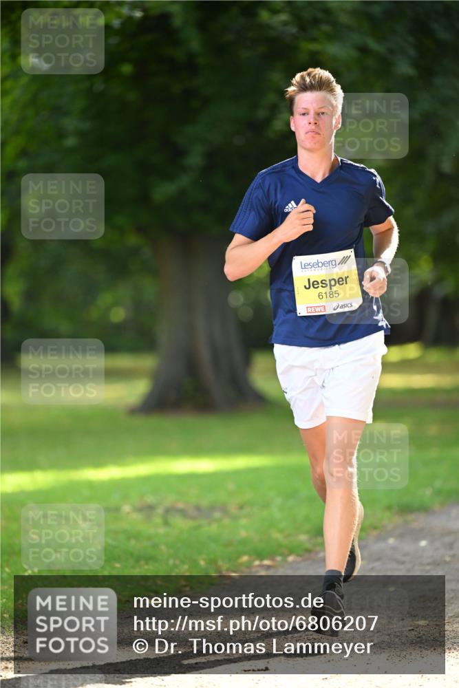 25.08.2024 - 20. Blankeneser Heldenlauf Dr. Thomas Lammeyer http://msf.ph/oto/6806207 25.08.2024 10:11:10 Laufen 6185 meine-sportfotos.de