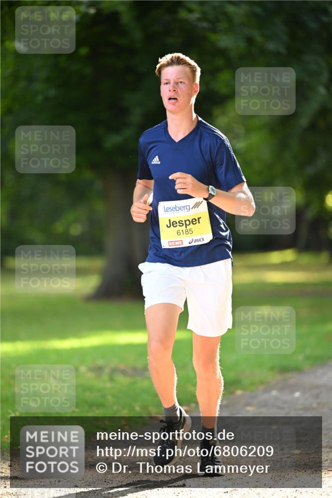 25.08.2024 - 20. Blankeneser Heldenlauf Dr. Thomas Lammeyer http://msf.ph/oto/6806209 25.08.2024 10:11:10 Laufen 6185 meine-sportfotos.de