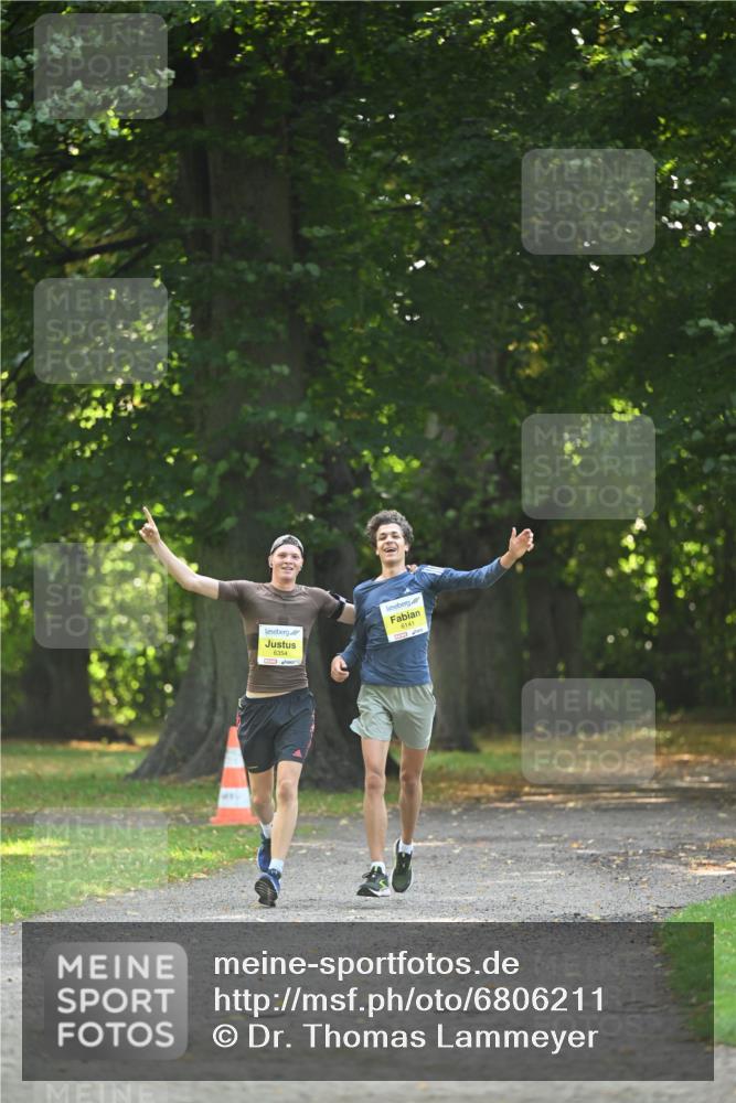 25.08.2024 - 20. Blankeneser Heldenlauf Dr. Thomas Lammeyer http://msf.ph/oto/6806211 25.08.2024 10:11:25 Laufen 6354 meine-sportfotos.de