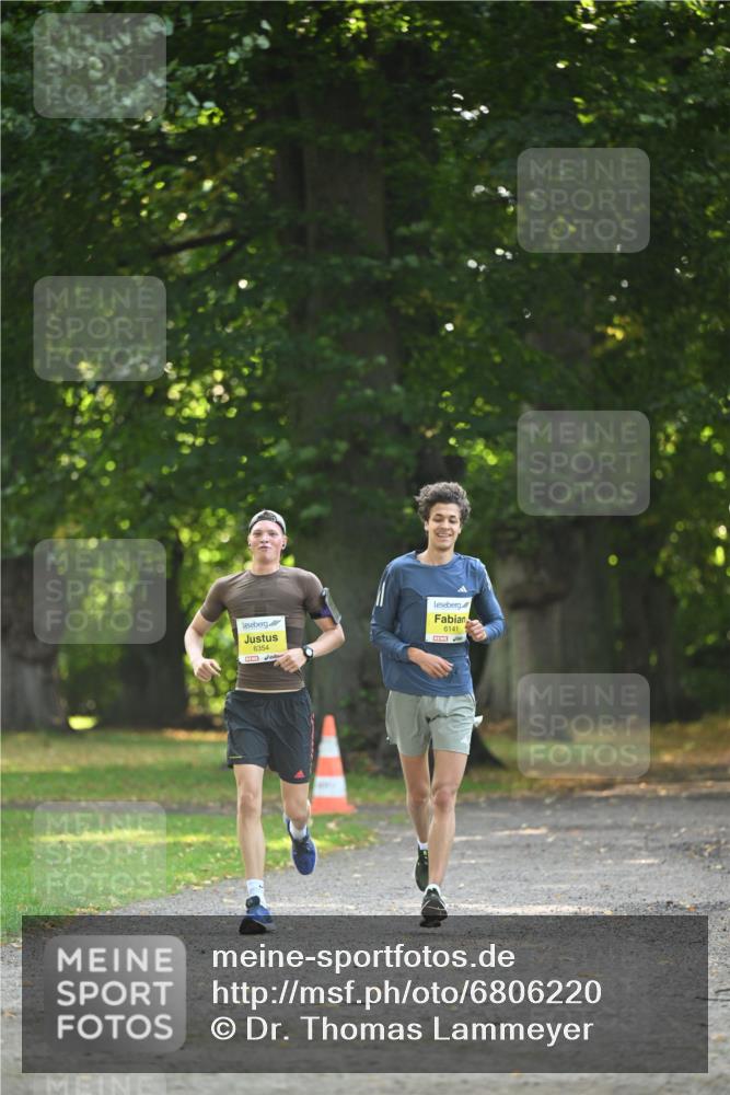 25.08.2024 - 20. Blankeneser Heldenlauf Dr. Thomas Lammeyer http://msf.ph/oto/6806220 25.08.2024 10:11:27 Laufen 6354, 6141 meine-sportfotos.de