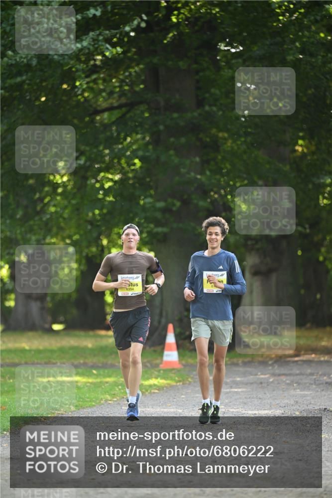 25.08.2024 - 20. Blankeneser Heldenlauf Dr. Thomas Lammeyer http://msf.ph/oto/6806222 25.08.2024 10:11:27 Laufen 6354 meine-sportfotos.de