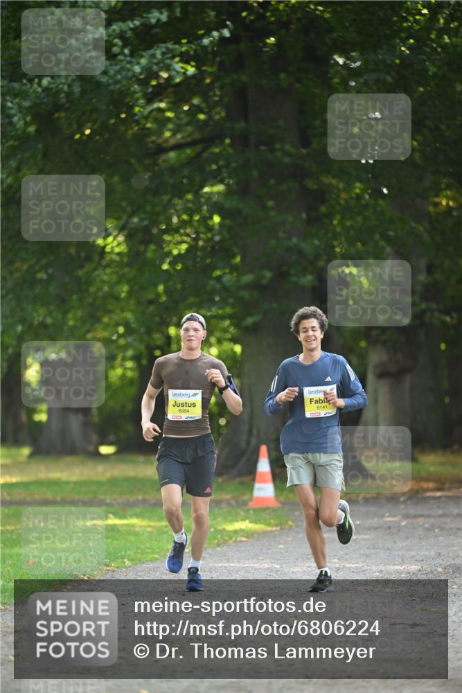 25.08.2024 - 20. Blankeneser Heldenlauf Dr. Thomas Lammeyer http://msf.ph/oto/6806224 25.08.2024 10:11:27 Laufen 6354, 6141 meine-sportfotos.de