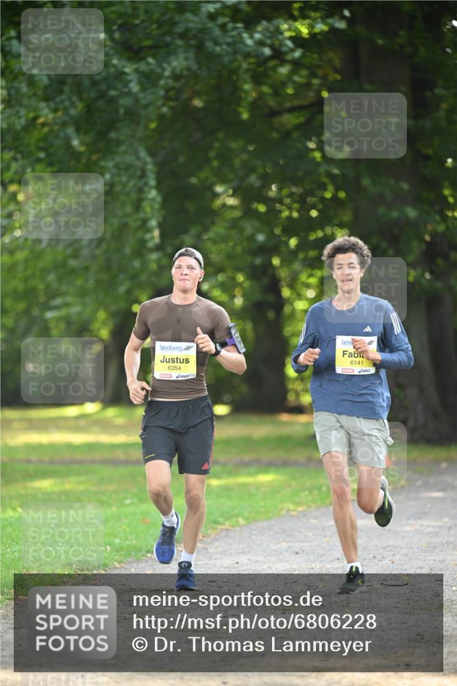 25.08.2024 - 20. Blankeneser Heldenlauf Dr. Thomas Lammeyer http://msf.ph/oto/6806228 25.08.2024 10:11:29 Laufen 6354, 6141 meine-sportfotos.de