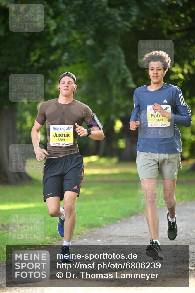 25.08.2024 - 20. Blankeneser Heldenlauf Dr. Thomas Lammeyer http://msf.ph/oto/6806239 25.08.2024 10:11:30 Laufen 6354, 6141 meine-sportfotos.de