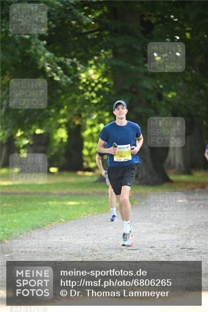 25.08.2024 - 20. Blankeneser Heldenlauf Dr. Thomas Lammeyer http://msf.ph/oto/6806265 25.08.2024 10:12:00 Laufen 6514 meine-sportfotos.de
