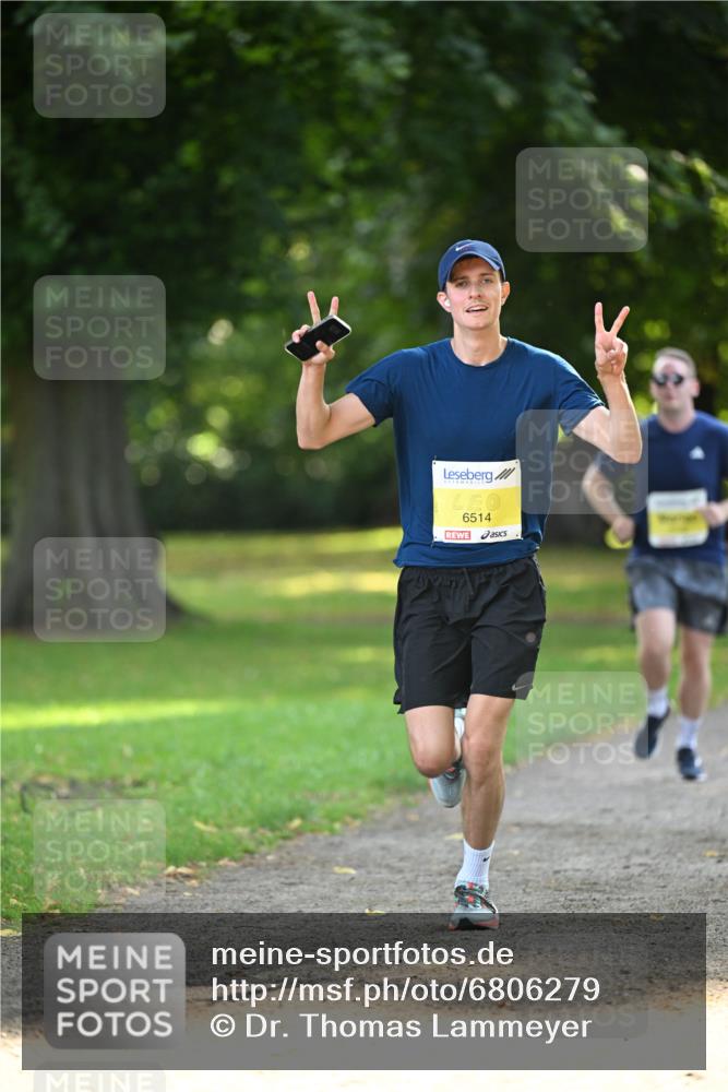 25.08.2024 - 20. Blankeneser Heldenlauf Dr. Thomas Lammeyer http://msf.ph/oto/6806279 25.08.2024 10:12:02 Laufen 6514 meine-sportfotos.de