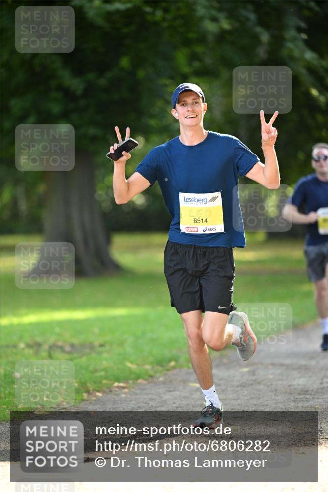 25.08.2024 - 20. Blankeneser Heldenlauf Dr. Thomas Lammeyer http://msf.ph/oto/6806282 25.08.2024 10:12:02 Laufen 6514 meine-sportfotos.de
