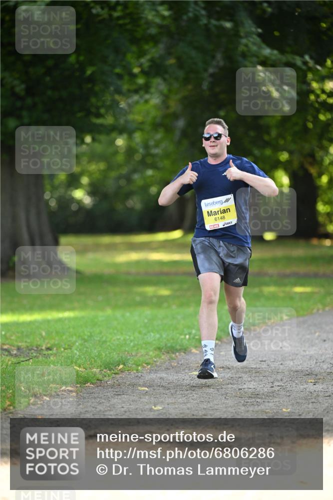 25.08.2024 - 20. Blankeneser Heldenlauf Dr. Thomas Lammeyer http://msf.ph/oto/6806286 25.08.2024 10:12:04 Laufen 6148 meine-sportfotos.de