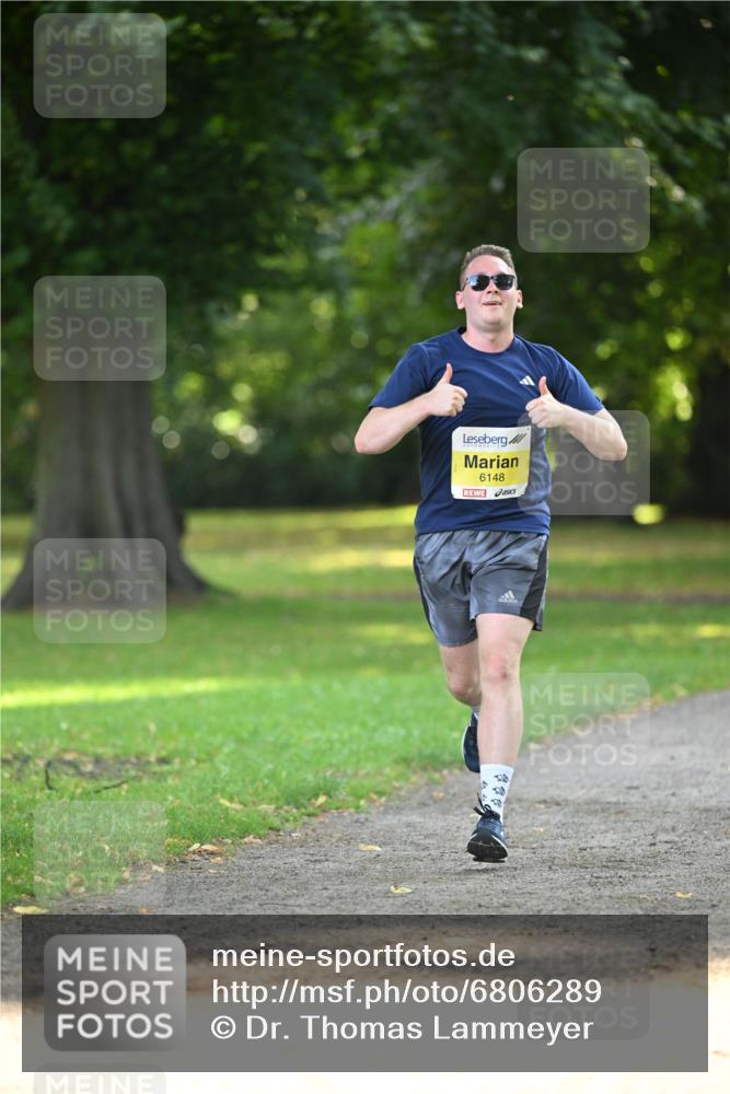 25.08.2024 - 20. Blankeneser Heldenlauf Dr. Thomas Lammeyer http://msf.ph/oto/6806289 25.08.2024 10:12:04 Laufen 6148 meine-sportfotos.de