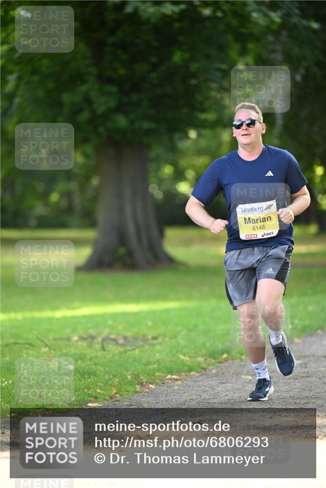 25.08.2024 - 20. Blankeneser Heldenlauf Dr. Thomas Lammeyer http://msf.ph/oto/6806293 25.08.2024 10:12:05 Laufen 6148 meine-sportfotos.de