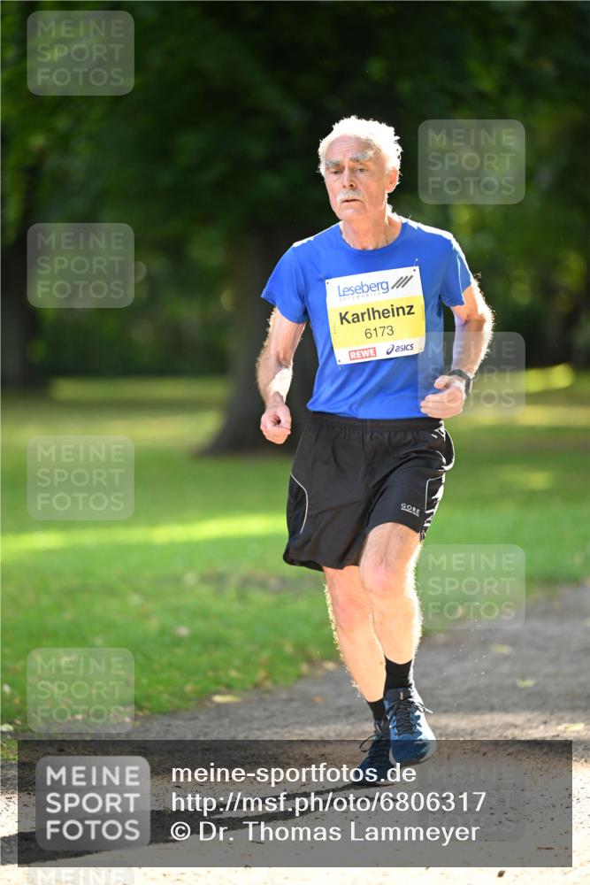 25.08.2024 - 20. Blankeneser Heldenlauf Dr. Thomas Lammeyer http://msf.ph/oto/6806317 25.08.2024 10:12:11 Laufen 6173 meine-sportfotos.de