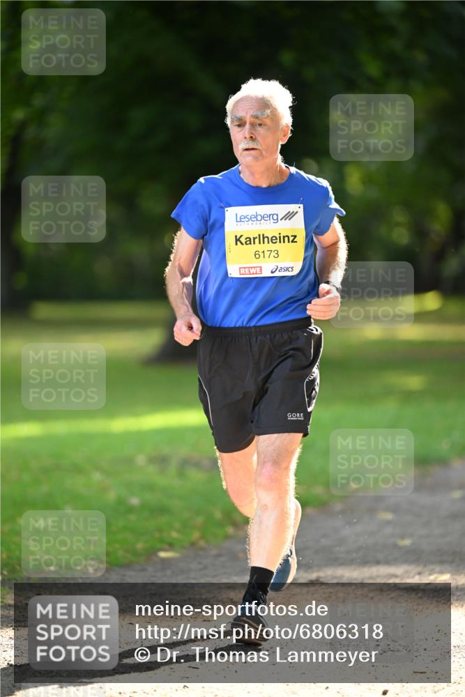 25.08.2024 - 20. Blankeneser Heldenlauf Dr. Thomas Lammeyer http://msf.ph/oto/6806318 25.08.2024 10:12:11 Laufen 6173 meine-sportfotos.de