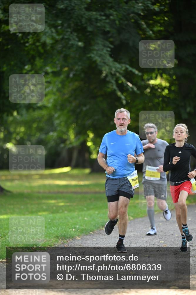 25.08.2024 - 20. Blankeneser Heldenlauf Dr. Thomas Lammeyer http://msf.ph/oto/6806339 25.08.2024 10:12:29 Laufen 6094 meine-sportfotos.de