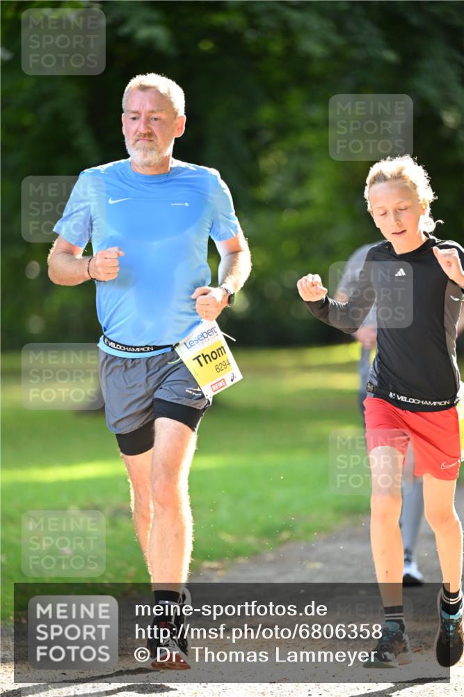25.08.2024 - 20. Blankeneser Heldenlauf Dr. Thomas Lammeyer http://msf.ph/oto/6806358 25.08.2024 10:12:32 Laufen 6294 meine-sportfotos.de