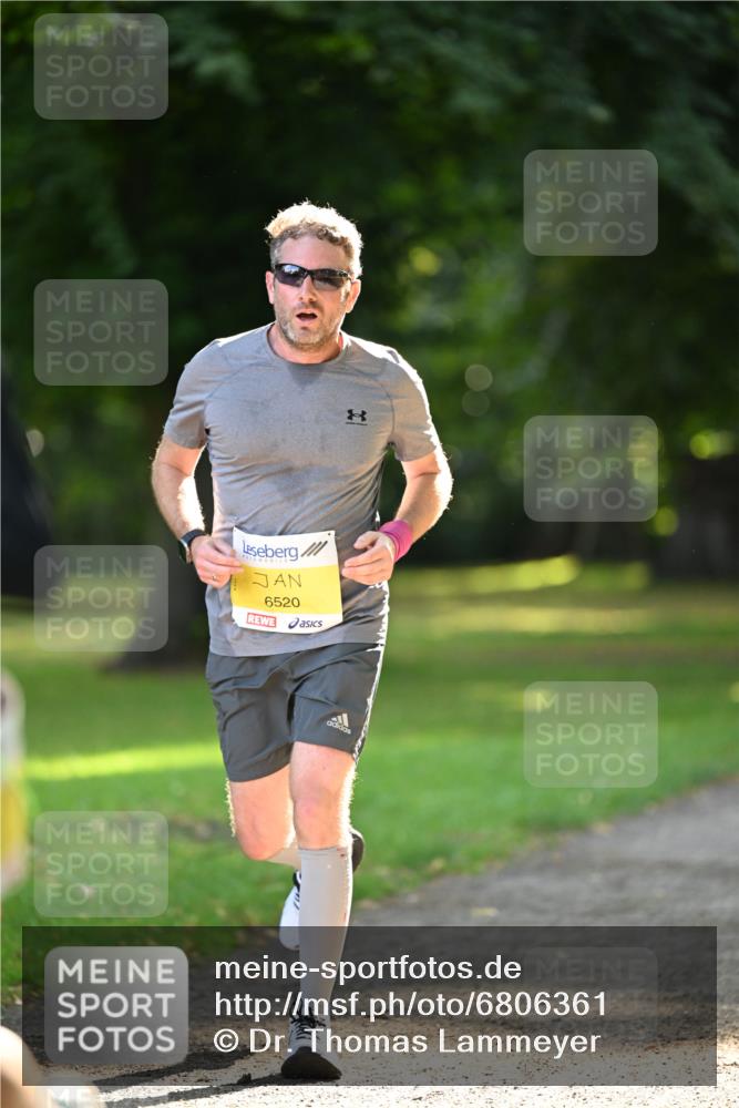25.08.2024 - 20. Blankeneser Heldenlauf Dr. Thomas Lammeyer http://msf.ph/oto/6806361 25.08.2024 10:12:33 Laufen 6520 meine-sportfotos.de