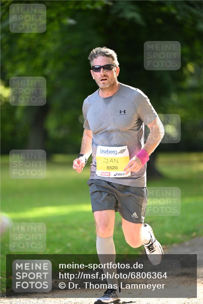 25.08.2024 - 20. Blankeneser Heldenlauf Dr. Thomas Lammeyer http://msf.ph/oto/6806364 25.08.2024 10:12:34 Laufen 6520 meine-sportfotos.de