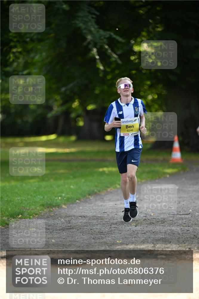 25.08.2024 - 20. Blankeneser Heldenlauf Dr. Thomas Lammeyer http://msf.ph/oto/6806376 25.08.2024 10:12:49 Laufen 6246 meine-sportfotos.de