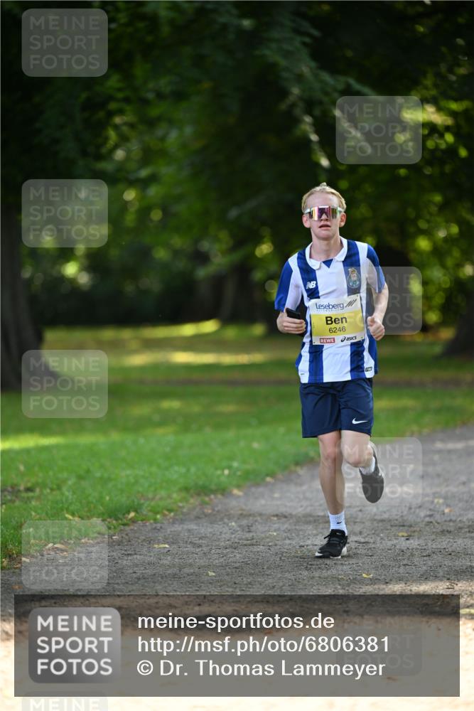 25.08.2024 - 20. Blankeneser Heldenlauf Dr. Thomas Lammeyer http://msf.ph/oto/6806381 25.08.2024 10:12:49 Laufen 6246 meine-sportfotos.de