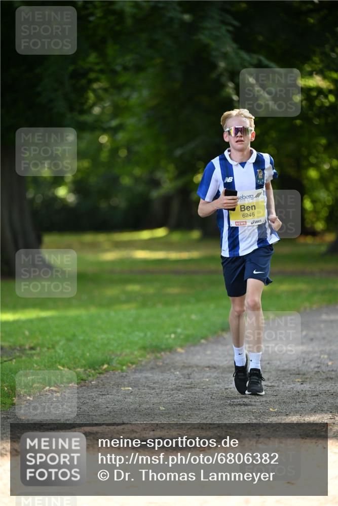 25.08.2024 - 20. Blankeneser Heldenlauf Dr. Thomas Lammeyer http://msf.ph/oto/6806382 25.08.2024 10:12:49 Laufen 6246 meine-sportfotos.de