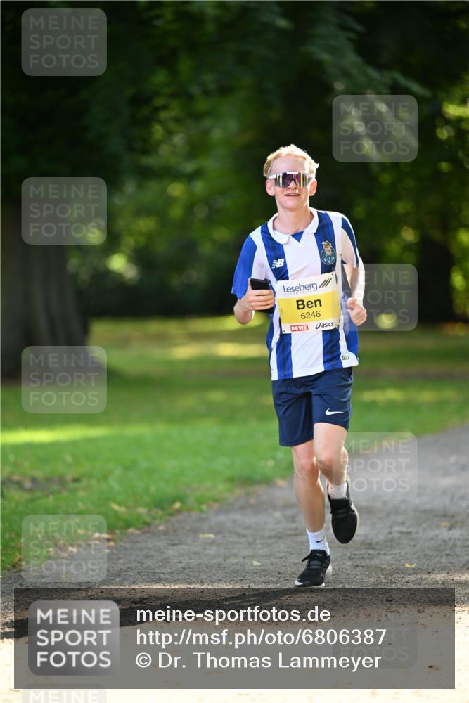 25.08.2024 - 20. Blankeneser Heldenlauf Dr. Thomas Lammeyer http://msf.ph/oto/6806387 25.08.2024 10:12:50 Laufen 6246 meine-sportfotos.de