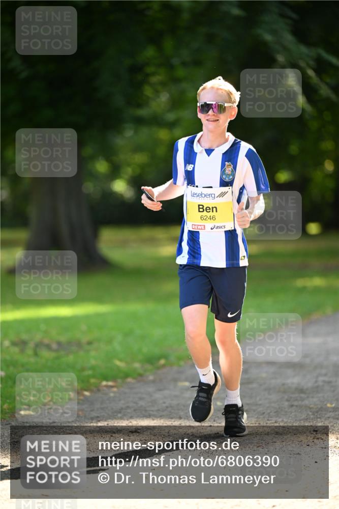 25.08.2024 - 20. Blankeneser Heldenlauf Dr. Thomas Lammeyer http://msf.ph/oto/6806390 25.08.2024 10:12:50 Laufen 6246, 1600 meine-sportfotos.de