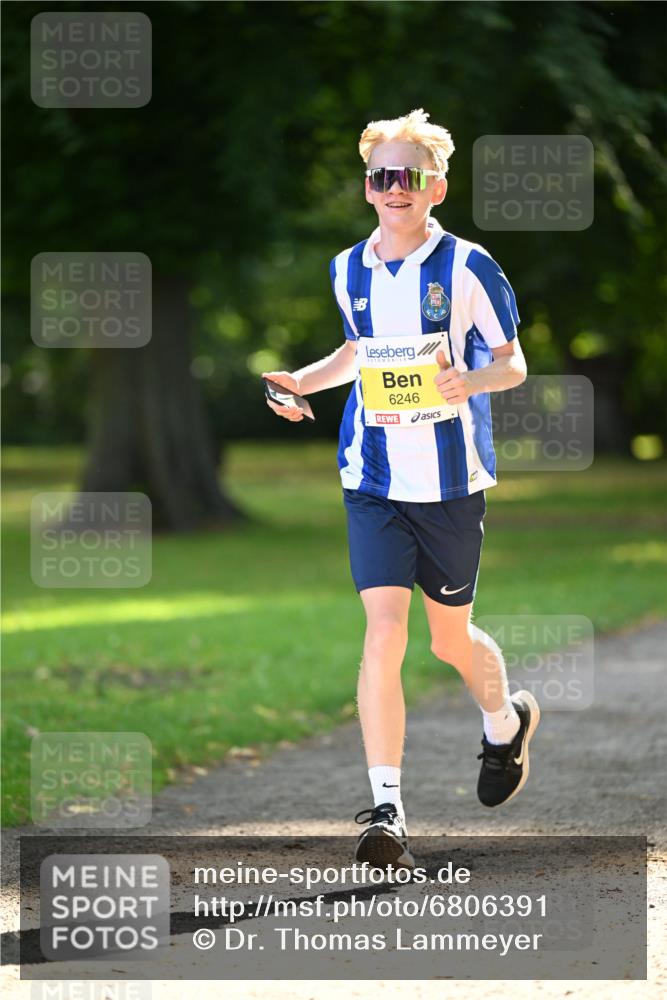 25.08.2024 - 20. Blankeneser Heldenlauf Dr. Thomas Lammeyer http://msf.ph/oto/6806391 25.08.2024 10:12:51 Laufen 6246 meine-sportfotos.de
