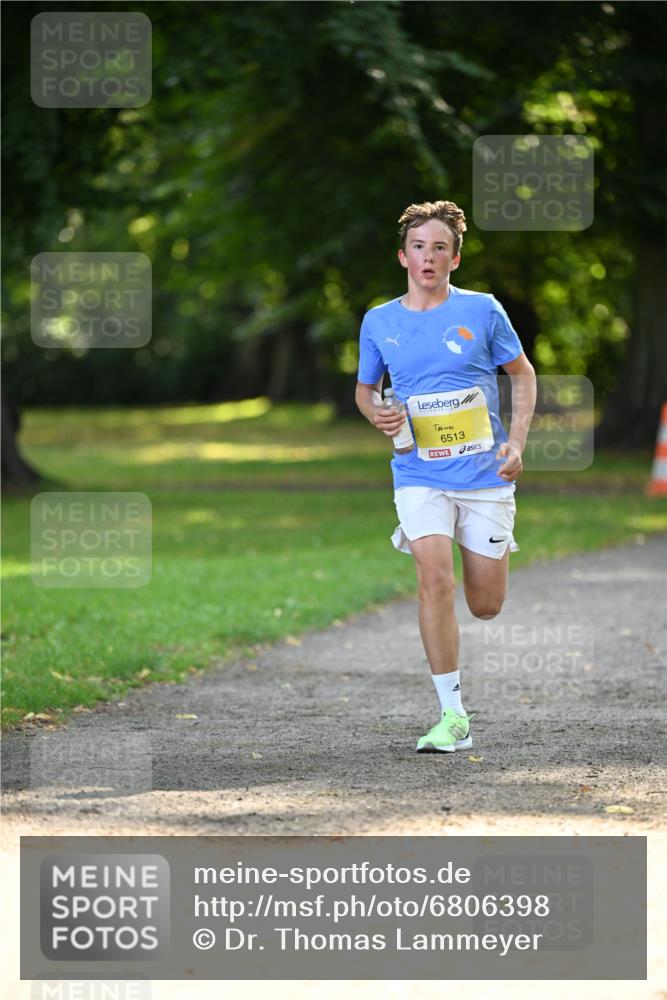 25.08.2024 - 20. Blankeneser Heldenlauf Dr. Thomas Lammeyer http://msf.ph/oto/6806398 25.08.2024 10:12:53 Laufen 6513 meine-sportfotos.de