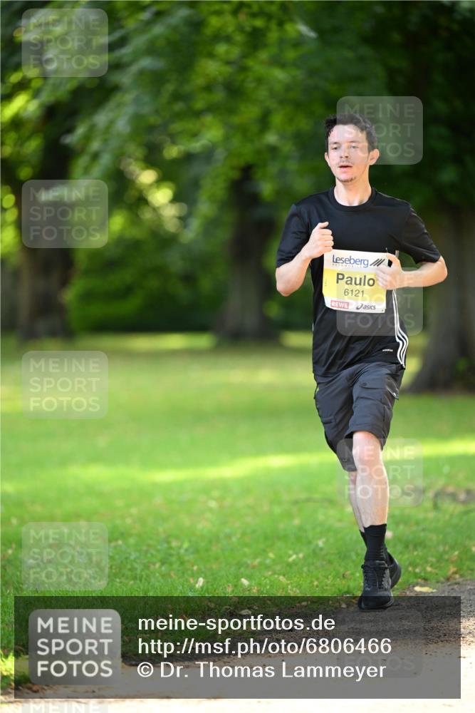 25.08.2024 - 20. Blankeneser Heldenlauf Dr. Thomas Lammeyer http://msf.ph/oto/6806466 25.08.2024 10:13:10 Laufen 6121 meine-sportfotos.de