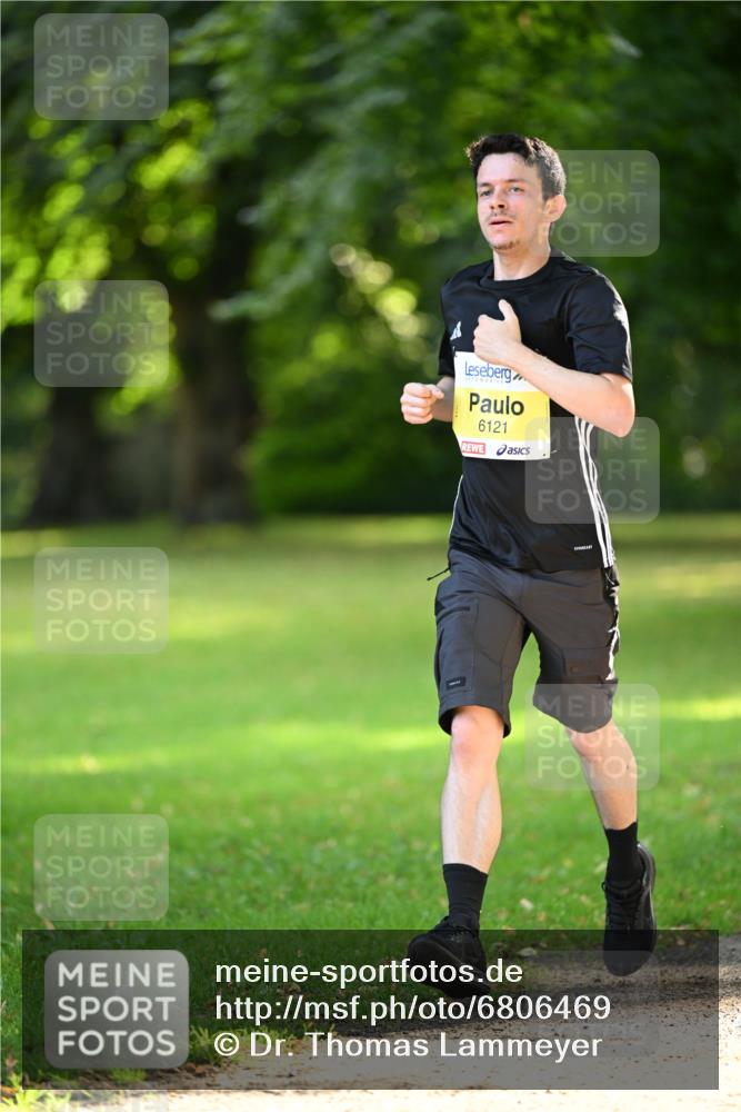 25.08.2024 - 20. Blankeneser Heldenlauf Dr. Thomas Lammeyer http://msf.ph/oto/6806469 25.08.2024 10:13:11 Laufen 6121 meine-sportfotos.de