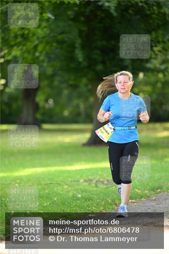 25.08.2024 - 20. Blankeneser Heldenlauf Dr. Thomas Lammeyer http://msf.ph/oto/6806478 25.08.2024 10:13:16 Laufen 6347 meine-sportfotos.de