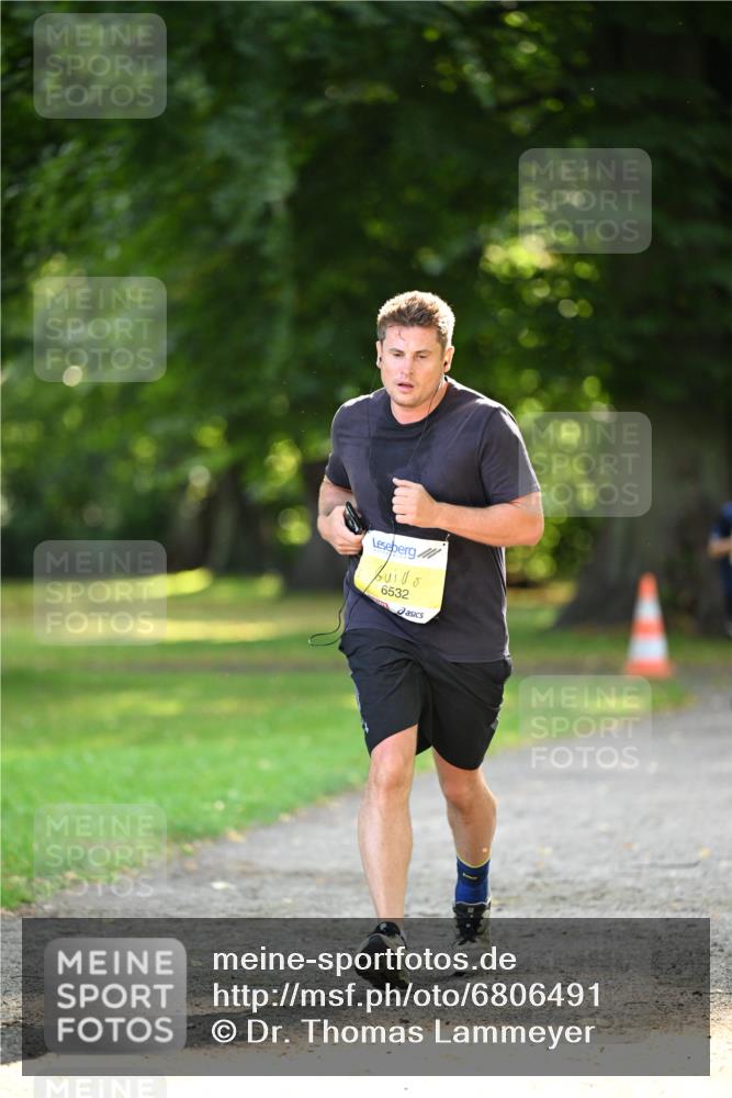 25.08.2024 - 20. Blankeneser Heldenlauf Dr. Thomas Lammeyer http://msf.ph/oto/6806491 25.08.2024 10:13:20 Laufen 6532 meine-sportfotos.de