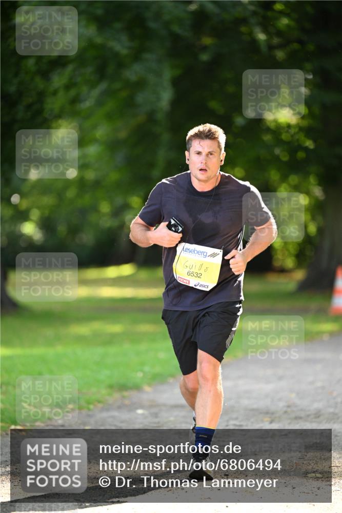 25.08.2024 - 20. Blankeneser Heldenlauf Dr. Thomas Lammeyer http://msf.ph/oto/6806494 25.08.2024 10:13:21 Laufen 6532 meine-sportfotos.de