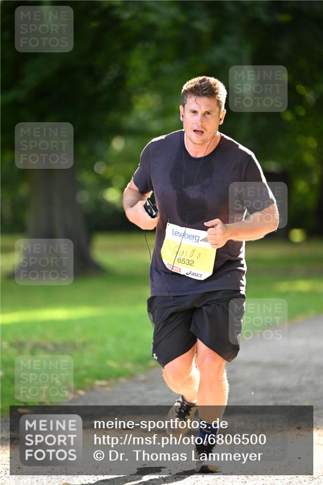 25.08.2024 - 20. Blankeneser Heldenlauf Dr. Thomas Lammeyer http://msf.ph/oto/6806500 25.08.2024 10:13:22 Laufen 6532 meine-sportfotos.de