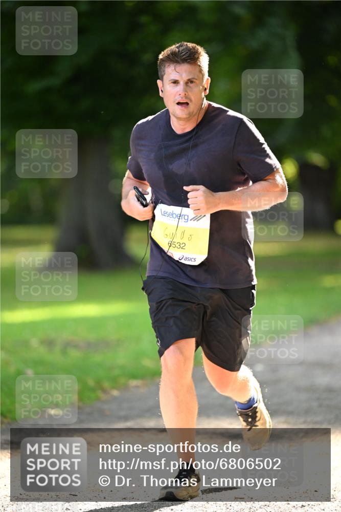 25.08.2024 - 20. Blankeneser Heldenlauf Dr. Thomas Lammeyer http://msf.ph/oto/6806502 25.08.2024 10:13:22 Laufen 6532 meine-sportfotos.de