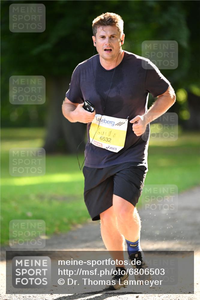 25.08.2024 - 20. Blankeneser Heldenlauf Dr. Thomas Lammeyer http://msf.ph/oto/6806503 25.08.2024 10:13:22 Laufen 6532 meine-sportfotos.de