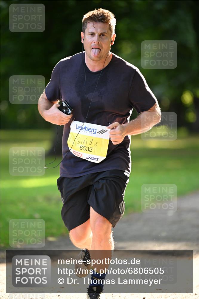 25.08.2024 - 20. Blankeneser Heldenlauf Dr. Thomas Lammeyer http://msf.ph/oto/6806505 25.08.2024 10:13:22 Laufen 6532 meine-sportfotos.de