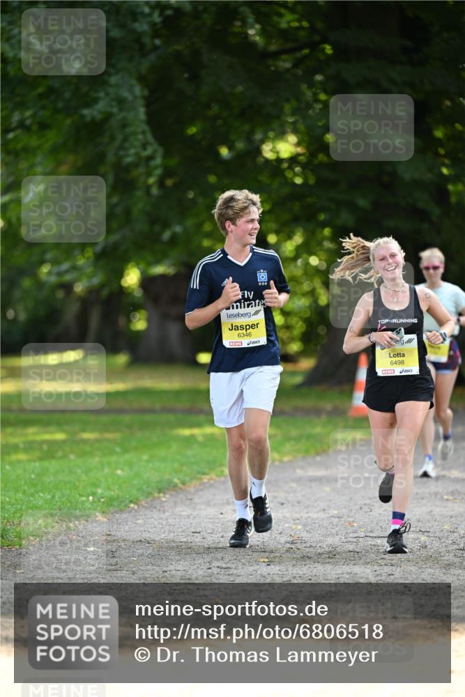 25.08.2024 - 20. Blankeneser Heldenlauf Dr. Thomas Lammeyer http://msf.ph/oto/6806518 25.08.2024 10:13:29 Laufen 000, 6346, 6498 meine-sportfotos.de