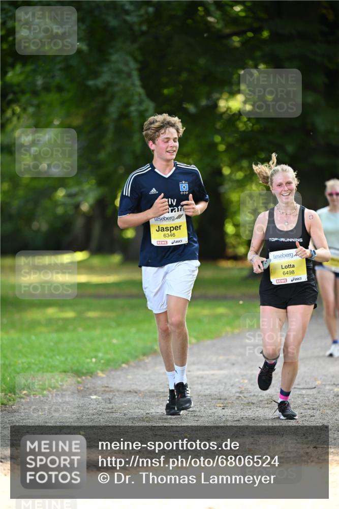 25.08.2024 - 20. Blankeneser Heldenlauf Dr. Thomas Lammeyer http://msf.ph/oto/6806524 25.08.2024 10:13:29 Laufen 6346, 6498 meine-sportfotos.de
