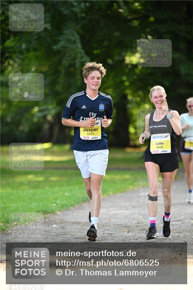 25.08.2024 - 20. Blankeneser Heldenlauf Dr. Thomas Lammeyer http://msf.ph/oto/6806525 25.08.2024 10:13:29 Laufen 000, 6346, 6498 meine-sportfotos.de